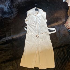 Missguided sleeveless belted duster color beige